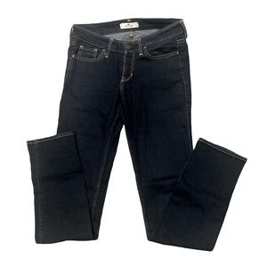 Hollister Dark Denim Tall Sized 27/34👖 Jeans